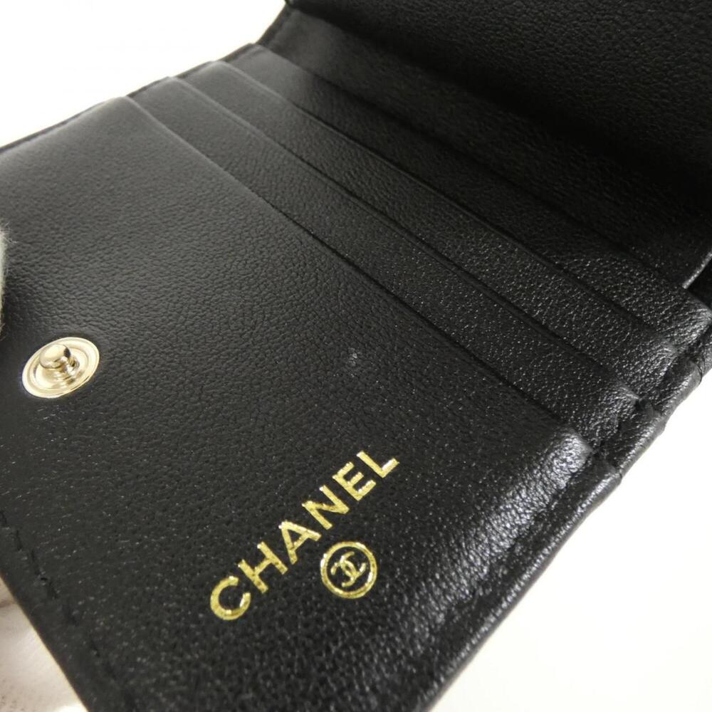 CHANEL Black Wallet - Picture 5 of 7